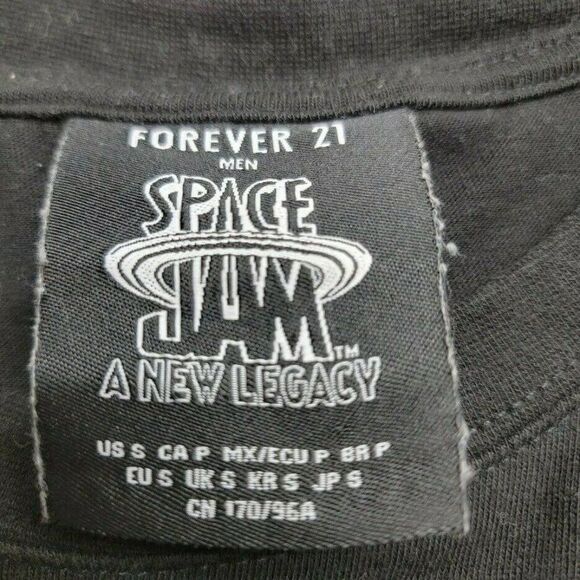 Space Jam Men's T-Shirt Size Small Black Loony Toons Characters Front Print - Picture 3 of 7